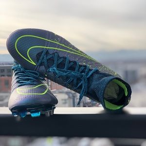 Men’s Nike Mercurial Superfly SG Pro Soccer Shoe